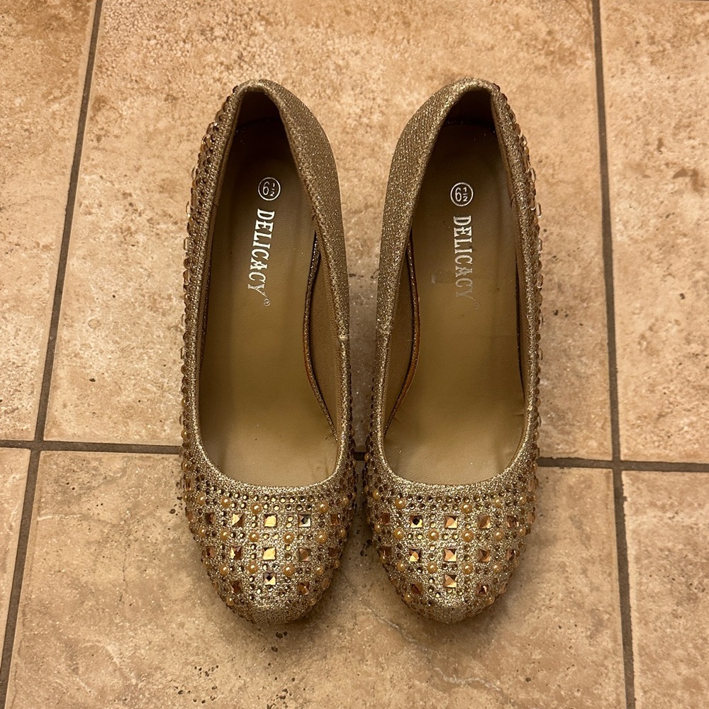 Delicacy Glittering Gold Heels